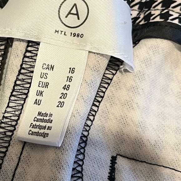 ADDITION ELLE cropped houndstooth pants, size 16. - Picture 7 of 9